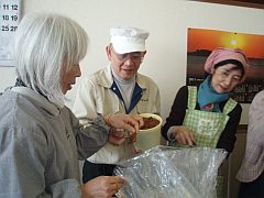 ともも味噌作り教室20110319-3.JPG