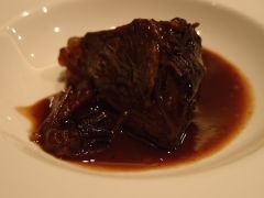 ともも打ち上げとり千 牛ほほ肉赤ワイン煮込み20130419‐③S.jpg