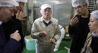 オリエンタルホテルのシェフ見学来社20120412-S.jpg