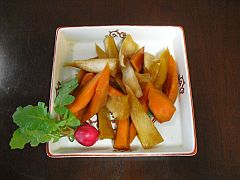 ジャパンミソプレス編集部に訪問(野菜の味噌漬け)20150409-S.jpg