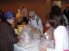 ポートピアホテル味噌作り教室20160127②-S.jpg