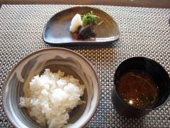 ラ・スイートご飯と赤だし20130524-S.jpg