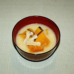 南瓜みそ汁の白味噌仕立て-S.jpg