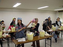 川田グループみそ作り20140122-①S.jpg
