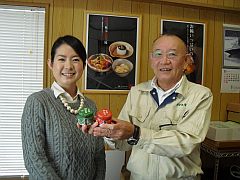 神戸新聞中務さん「鯛味噌」取材20151201-S.jpg