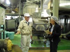 読売新聞 取材 坂根記者②20121101-S.jpg