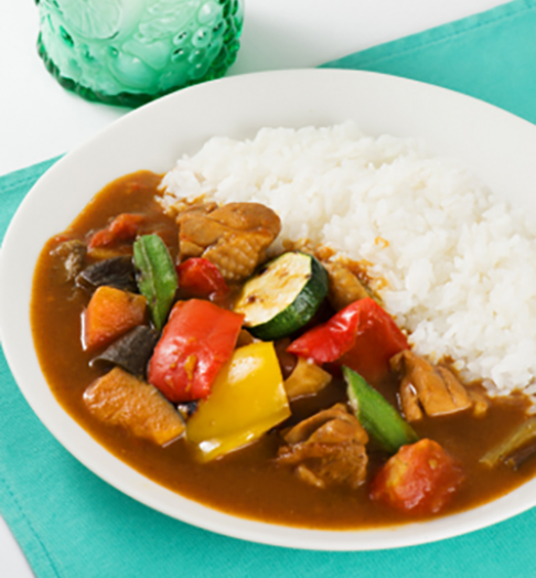 夏野菜と鶏肉の塩糀カレー